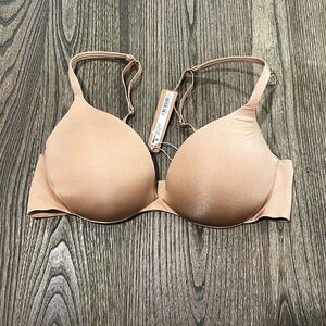NWT SKIMS Ultimate Collection Push Up Plunge Bra Wireless Padded Clay Size 36B